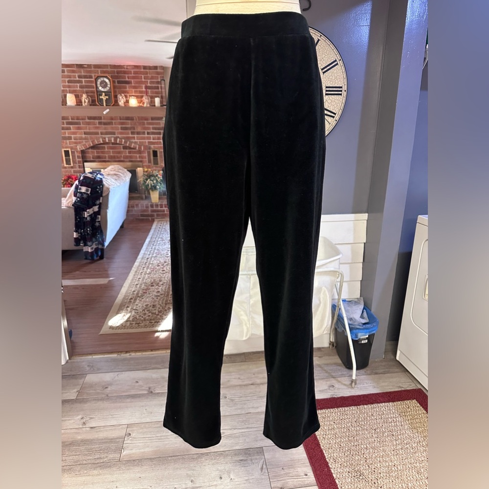D & C denim and company L velour black pants